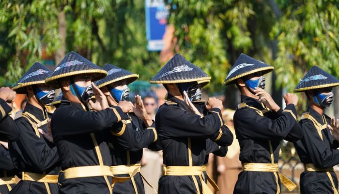 Raih Juara Dua Tingkat Provinsi Banten, Pasukan Baris Berbaris SMKN 2 Cilegon Tampil di Apel Pagi Bersama Wali Kota