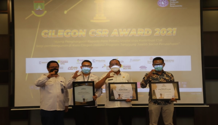  Hadiri Cilegon CSR Award, Helldy Ajak Peduli Pondok Pesantren